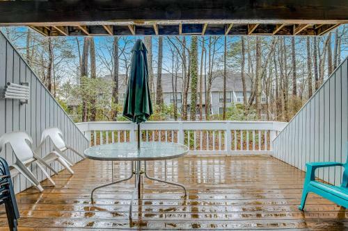 Sea Colony - 8406 Racquet