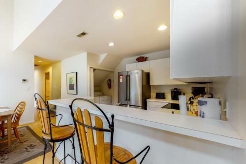 Sea Colony - 53063 Lakeshore