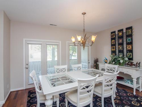 Sea Colony - 56032 Great Pine