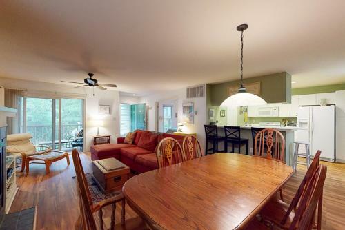 Sea Colony Whispering Pines III
