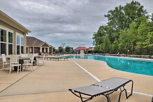 Sunny Home With Shared Pool 4 Mi To Beach And Boardwalk!