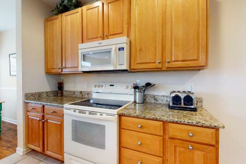 Bear Trap Dunes - 1 Village Green