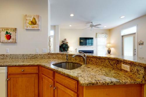 Bear Trap Dunes - 1 Village Green