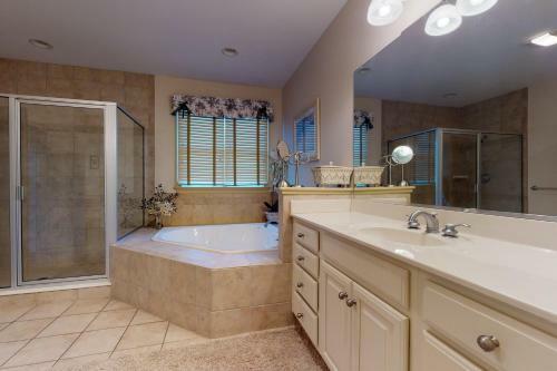 Bayside Resort - 11182 Signature