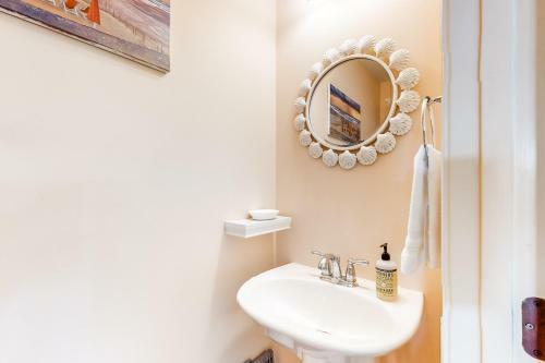 Bayview Landing - 38013 Bayview Circle