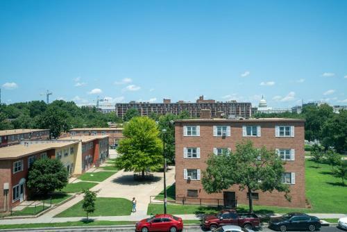 Waterfront Apartments 30 Day Rentals
