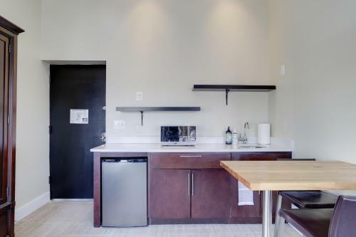 Hotel Sojourn At Dupont Place