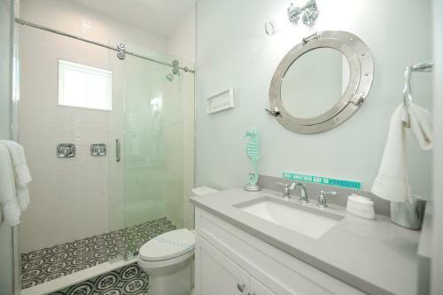 Anna Maria Beach House By Ami Locals