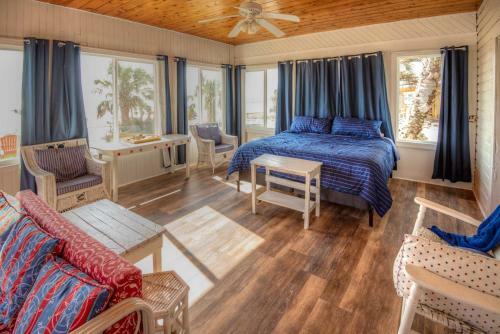 Cozy Beachside Dwelling 9 Mi To Port St Joe!