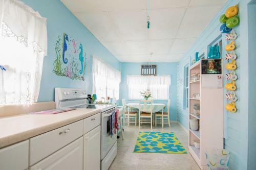 Cozy Beachside Dwelling 9 Mi To Port St Joe!