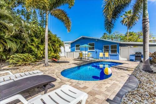 Violetta Cottage Home