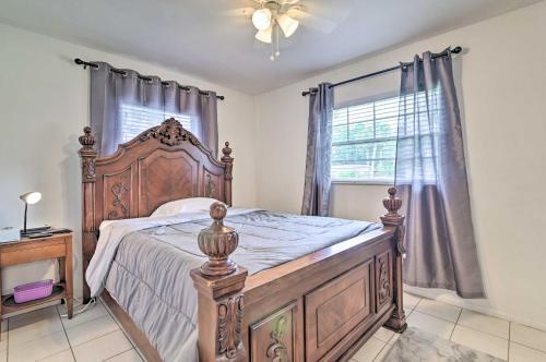 Pet-friendly Gulf Getaway - 10 Mi To Beaches!