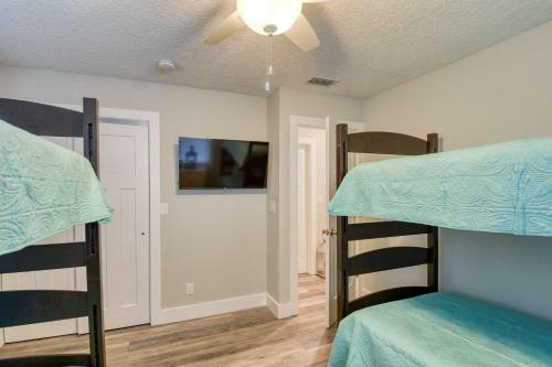 Villa Barefoot Hideaway Family Beachfront Retreat