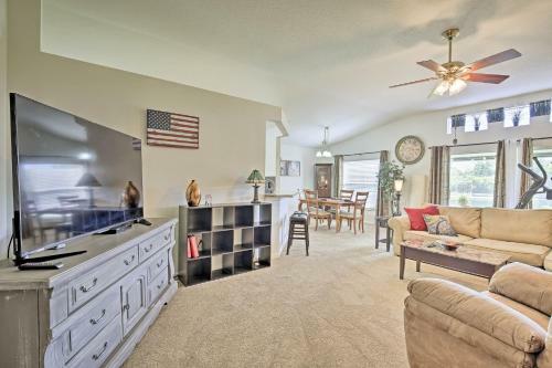 Bright Brandon Home With Lanai - 14 Mi To Tampa