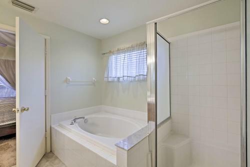 Bright Brandon Home With Lanai - 14 Mi To Tampa