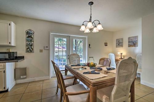 Pet-friendly Brooksville Cottage With Fire Pit!