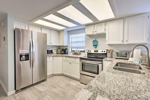 Cape Canaveral Escape With Grill Walk To Beach