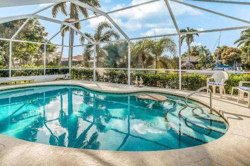 Coral Canal Oasis