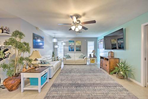Cape Coral Retreat With Patio, 4 Mi To Beach!