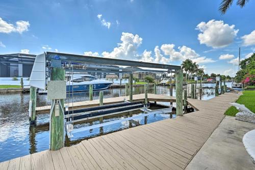 Canalfront Cape Coral Haven With Pool And Dock!