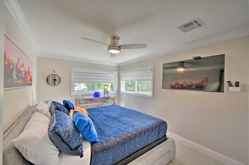 Sun-soaked Canalside Villa With Pool, Game Room