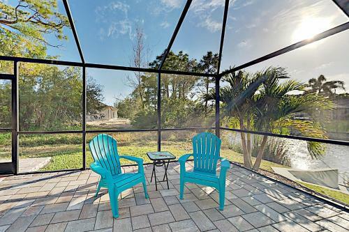 Canal-front Getaway - Boat Dock & Heated Pool Home