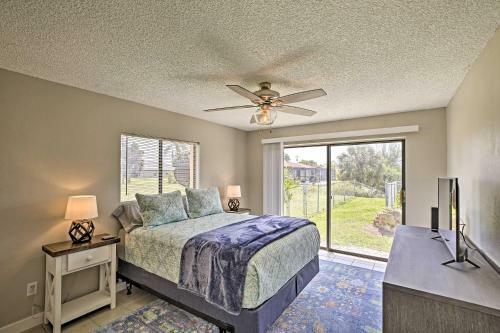 Apartamento Cape Coral Condo With Community Pool, Tiki Bar!