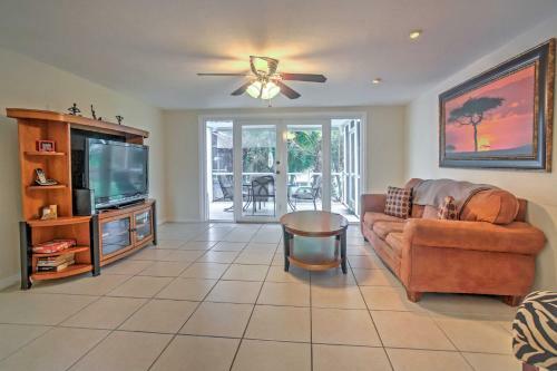Tropical Cape Coral Home With Private Dock On Canal!