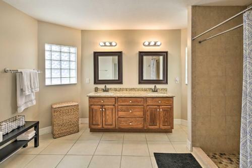 Modern Florida Oasis Near Cape Coral Parkway!