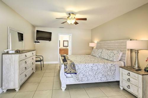 Modern Florida Oasis Near Cape Coral Parkway!
