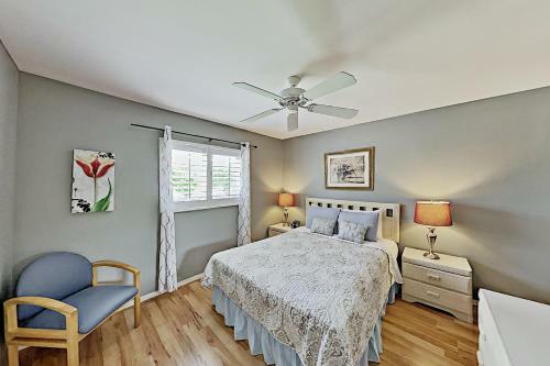 Villa Euphoria - 2-unit Canal Retreat With Pool Home