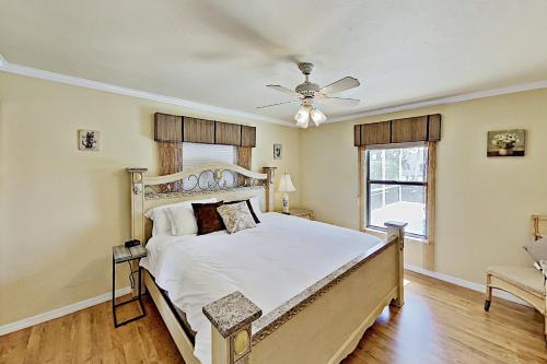 Canal-front Escape - Heated Pool, Spa, Gulf Access Home