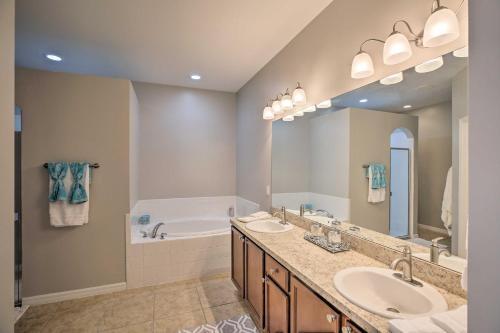 Sunny Hideaway In Cape Coral With Spacious Yard