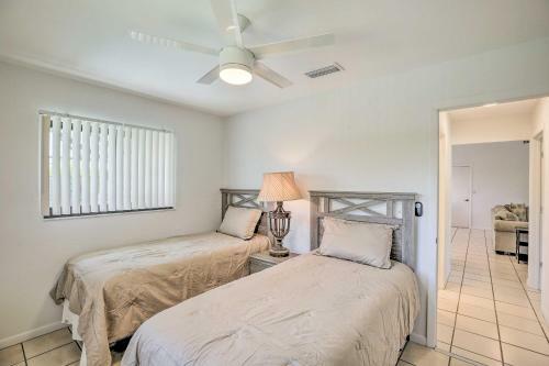 Canalfront Cape Coral Getaway With Boat Lift!