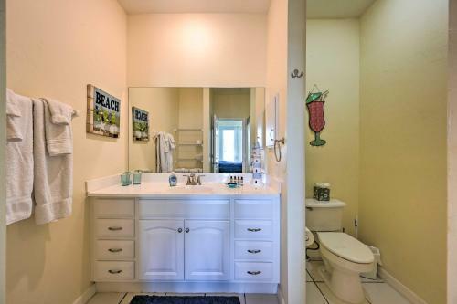 Cape Coral Escape With Screened Pool, Near Beaches!