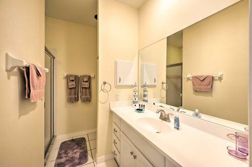 Cape Coral Escape With Screened Pool, Near Beaches!