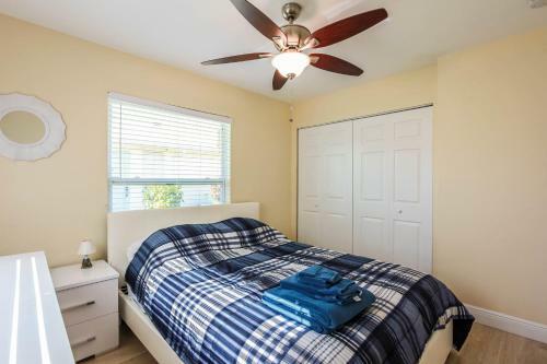 Gulf Access #b 2-bedroom W/ Heated Pool