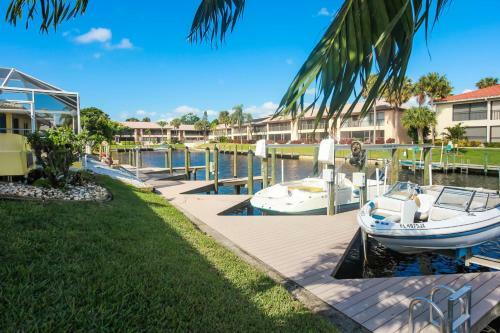Gulf Access #c 2-bedroom W/ Heated Pool