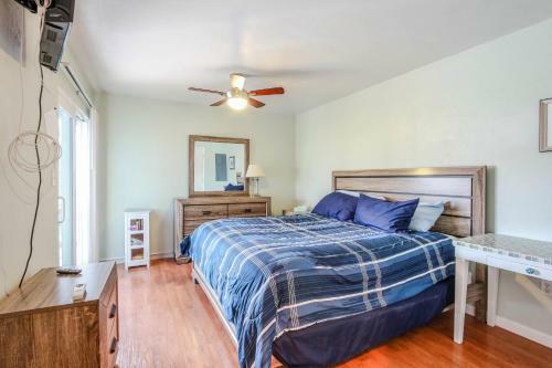 Gulf Access #c 2-bedroom W/ Heated Pool