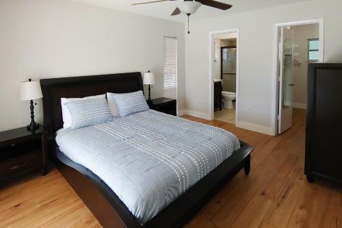 Canal-front Getaway With Heated Pool & Dock Home