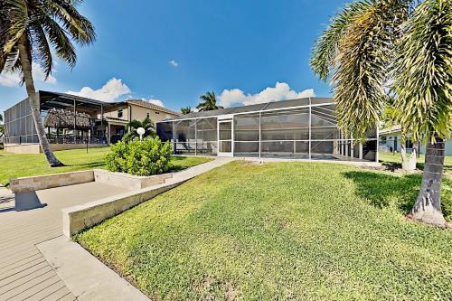Chic Canal-front Home - Heated Pool, Private Dock Home