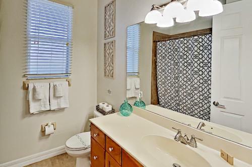 Stylish Getaway - Screened Lanai With Heated Pool Home