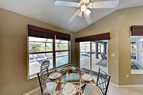 Waterfront Oasis - Private Caged Pool, Spa & Dock Home