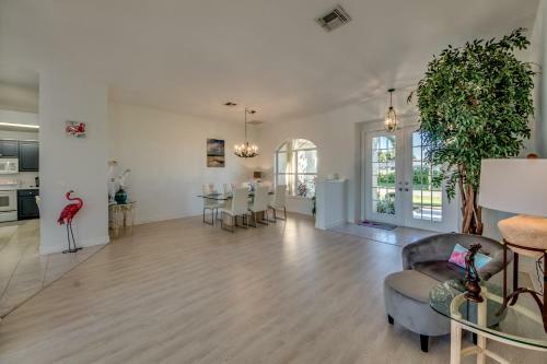 Flamingo Dream Vacation Villa