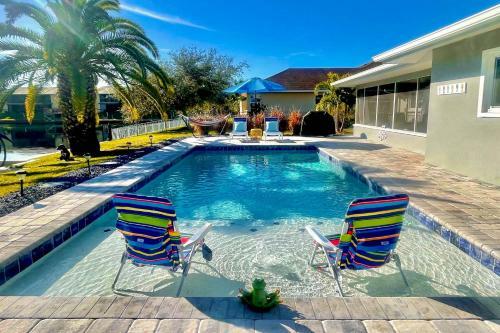 Coral Sunrise - Canal Home With Private Pool Home