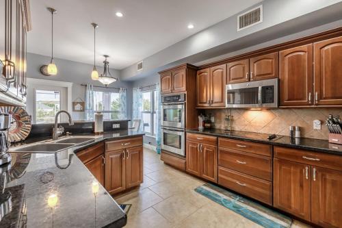 Exceptional Vacation Home In Cape Coral