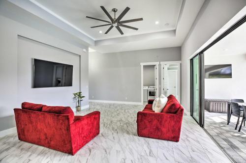 Relaxing Canalside Oasis With Lanai And Backyard!
