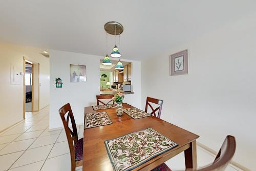 Apartamento Sandal - Canalfront Getaway - Pool, Screened Lanai Duplex