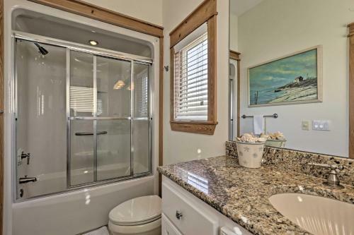 Riverfront Carrabelle Home With Patio And Private Dock