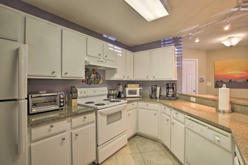Apartamento Updated And Modern Condo - 4 Mi To Clearwater Beach!